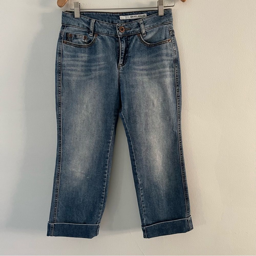 DKNY Y2K Jeans Cropped Embroidered Vintage Blue Denim Low Rise Size 2